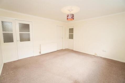 lounge1.jpg