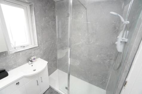 bathroom1.jpg