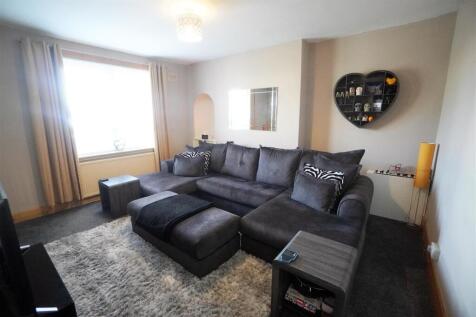 lounge1.jpg