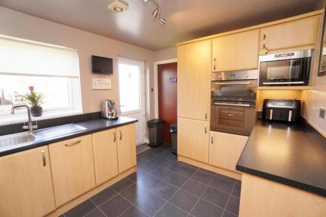 kitchen1.jpg