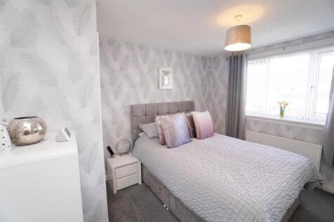 bedroom2.jpg