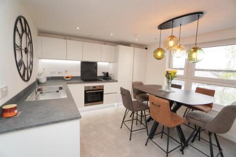 kitchen-dining.jpg
