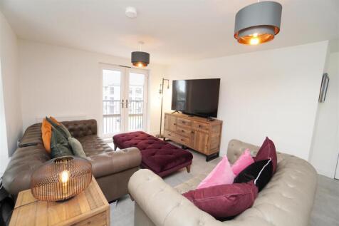 lounge1.jpg