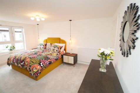 Master bedroom1.jpg