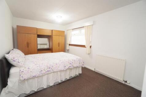 bedroom2.jpg
