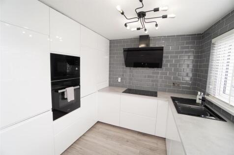 kitchen2.jpg