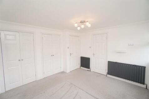 bedroom1.jpg