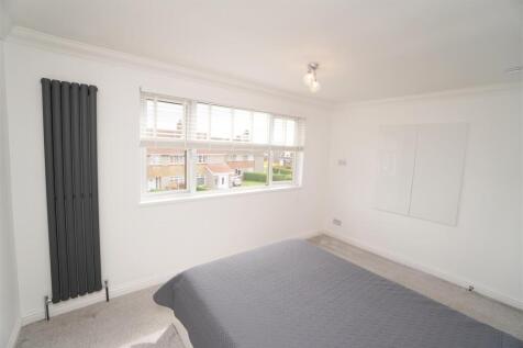 bedroom2.jpg