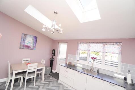 kitchen1.jpg