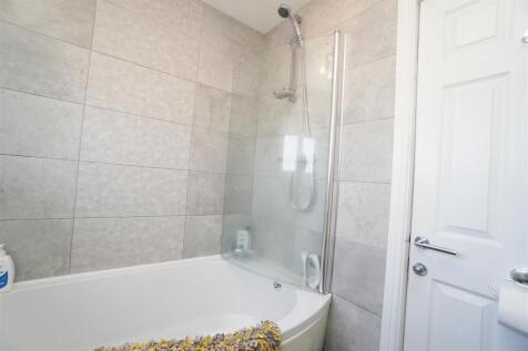 bathroom1.jpg