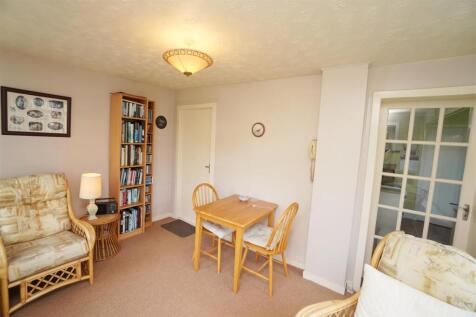 sitting room.jpg