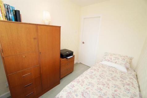 bedroom3.jpg