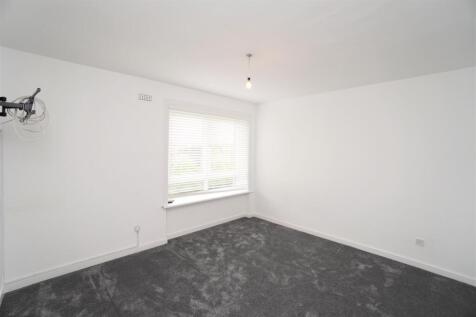 bedroom2.jpg