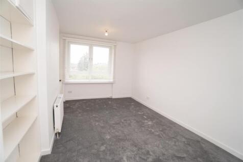 lounge1.jpg