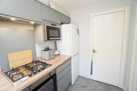 kitchen1.jpg