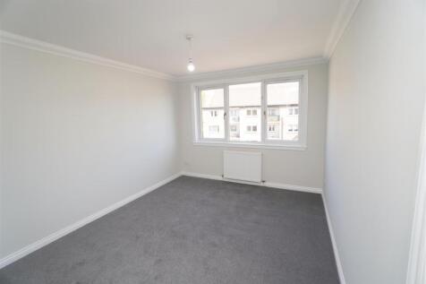 bedroom1.jpg