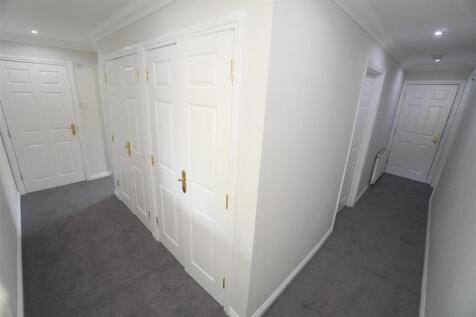 hallway.jpg