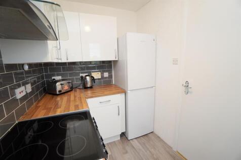 kitchen2.jpg