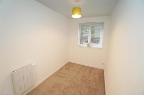 bedroom2.jpg