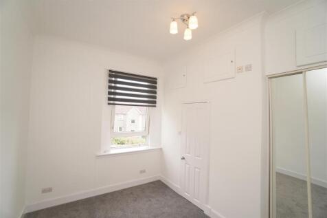 bedroom2.jpg