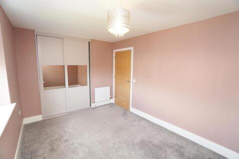bedroom2.jpg