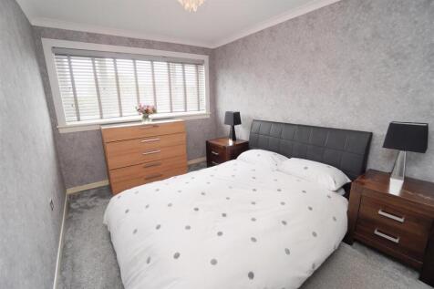 bedroom1.jpg