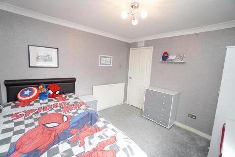 bedroom2.jpg