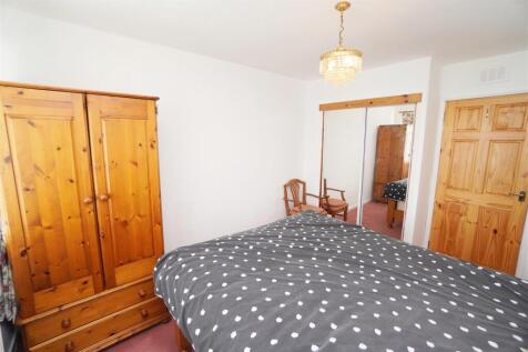 bedroom-1.jpg