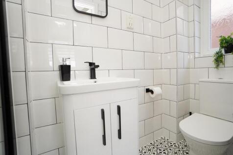 en suite1.jpg