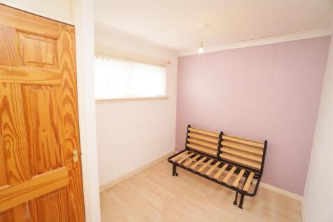 bedroom3.jpg