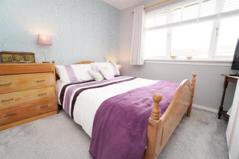 bedroom2.jpg