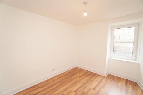 bedroom2.jpg