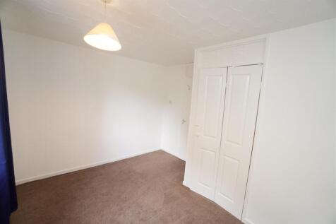 bedroom1.jpg