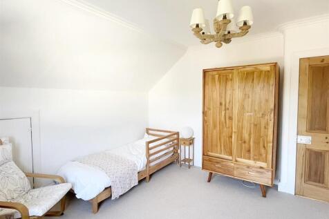 bedroom(2).jpg