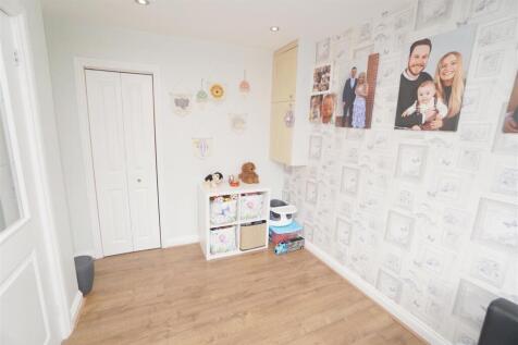 palyroom1.jpg