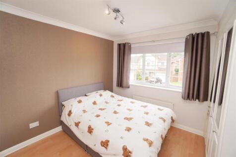 bedroom2.jpg