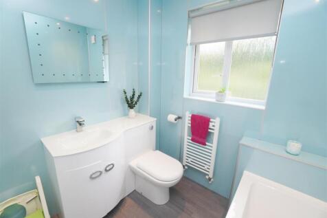 bathroom1.jpg