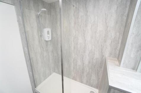 bathroom1.jpg