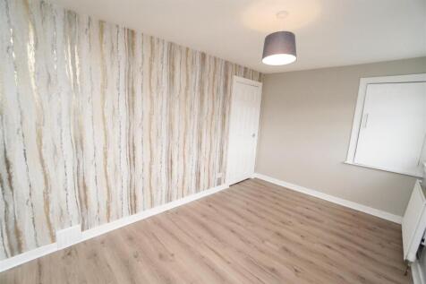 bedroom1.jpg