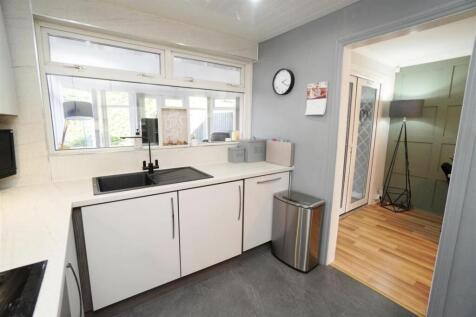 kitchen1.jpg