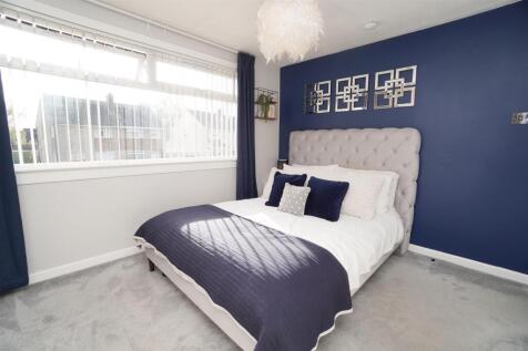 bedroom1.jpg