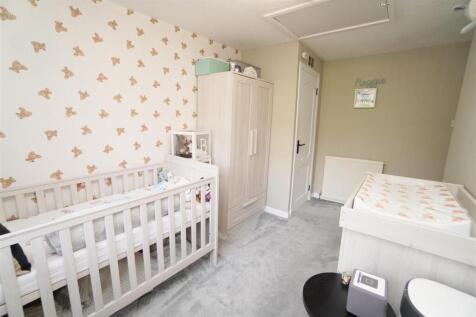 bedroom2.jpg