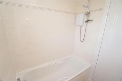 bathroom1.jpg
