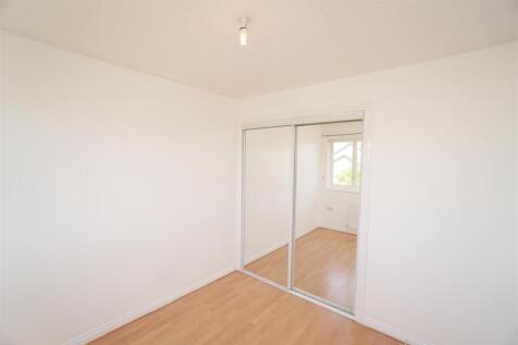 bedroom2.jpg