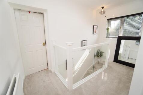 upstairs landing.jpg