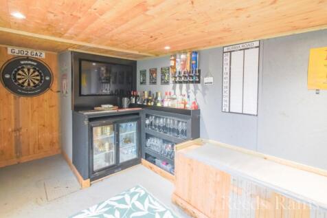 Outdoor Bar