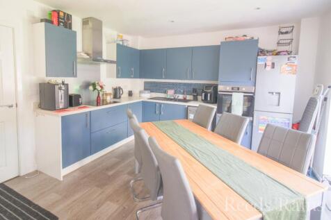 Kitchen/Dining