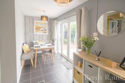 Sitting/Dining Room