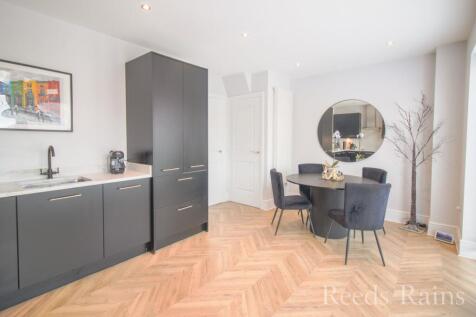 Kitchen/Dining