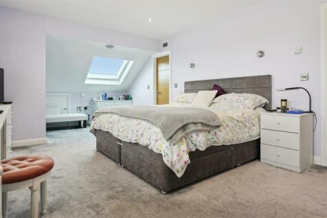 Bedroom 1 (Primary)